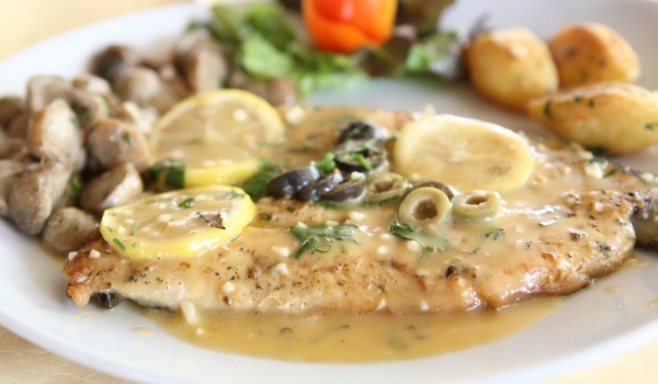 Featured image for “Пилешко филе в сусамов сос”