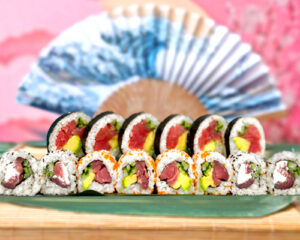 Featured image for “Туна сет 14 бр”