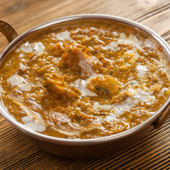 Featured image for “Харияли пиле”