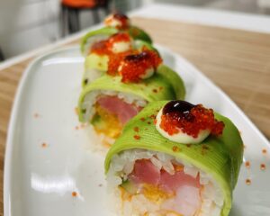 Featured image for “Супер фреш рол 4 бр”